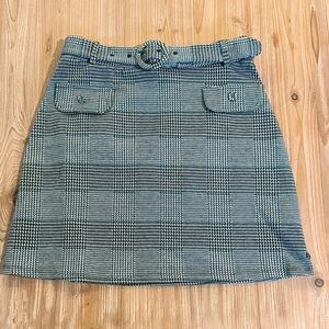 Stylish Houndstooth Mini Skirt with Belt - Black and White